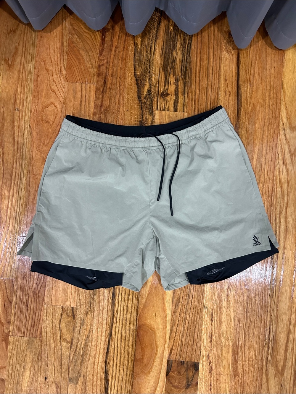 chubbies Light Gray and Black Men's Swim Board Shorts